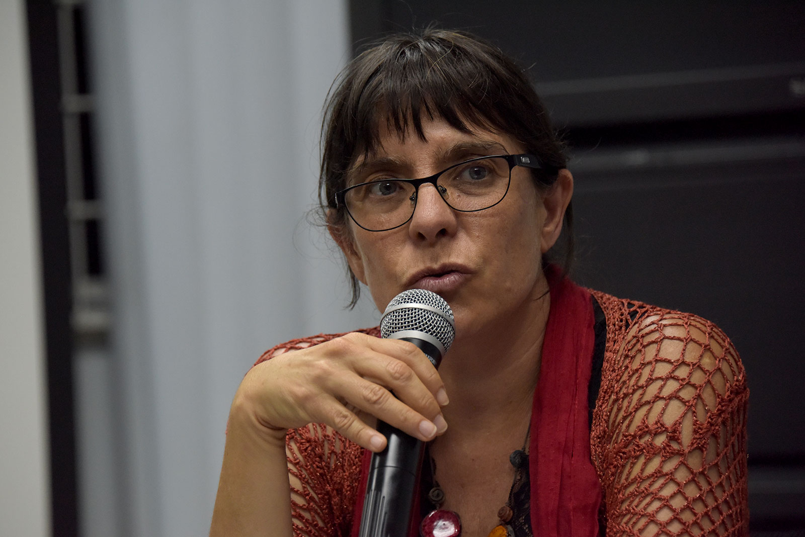 Foto 7 “El sufrimiento en las mujeres: discusiones sobre la soledad, la tristeza y el pasaje al acto”